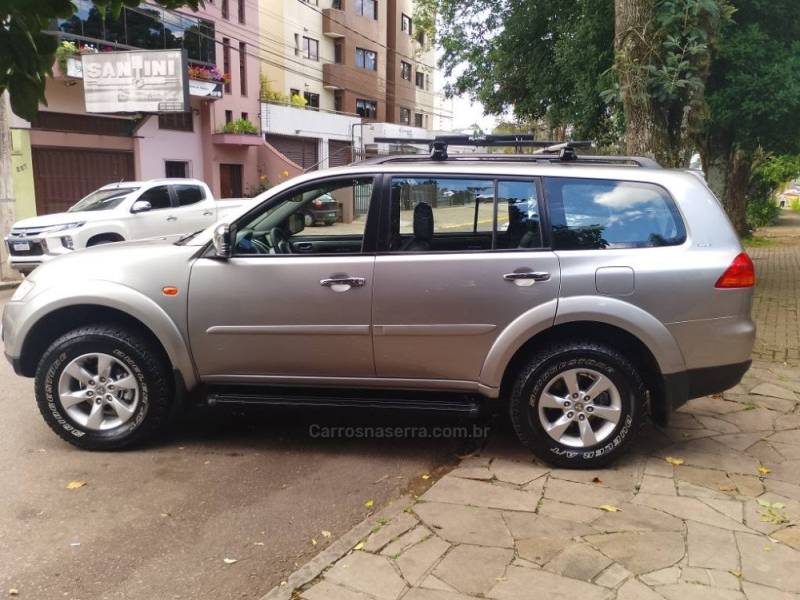 MITSUBISHI - PAJERO DAKAR - 2013/2013 - Dourada - R$ 115.000,00