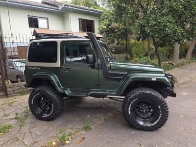 TROLLER - T4 - 2012/2012 - Verde - R$ 115.000,00