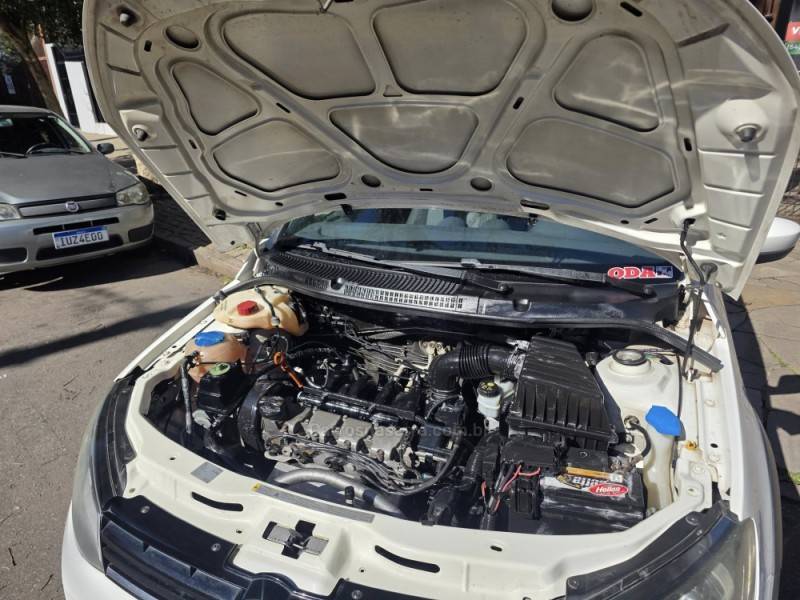 VOLKSWAGEN - SAVEIRO - 2014/2014 - Branca - R$ 50.000,00