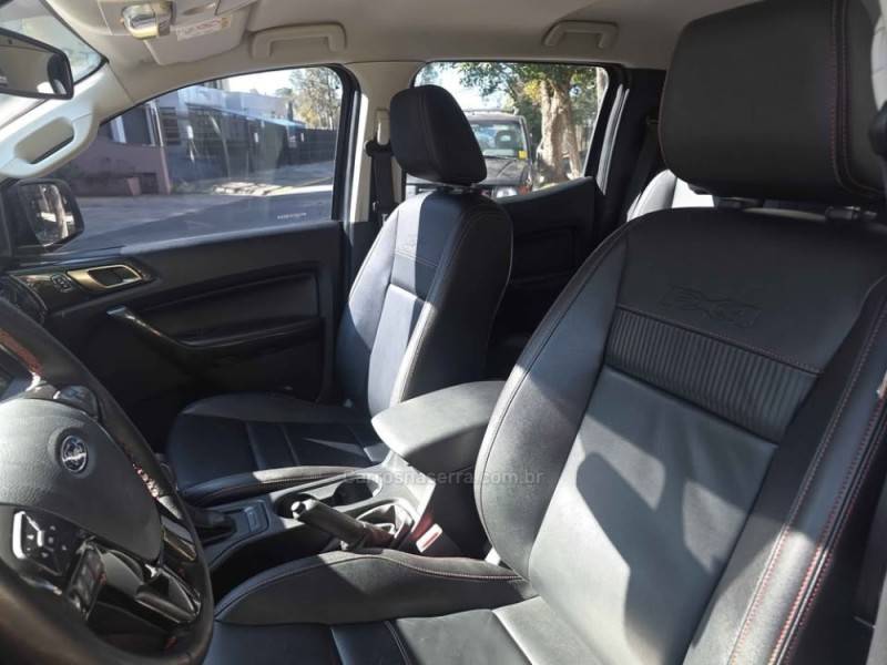 FORD - RANGER - 2023/2023 - Cinza - R$ 192.000,00